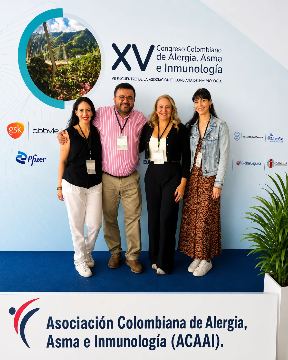 Equipo médico conversando